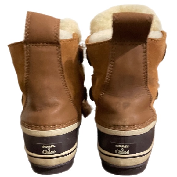 Sorel x Chloe Boots - Picture 5 of 10